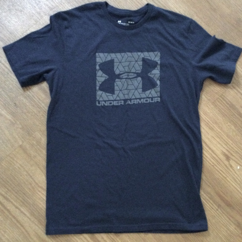 Under Armour Short Sleeve Navy Blue Shirt Medium